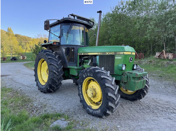 Farm tractor JOHN DEERE 40 Series