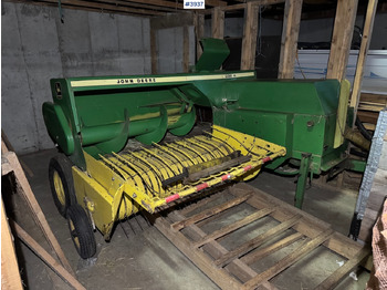 Hay and forage equipment JOHN DEERE