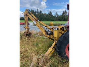 Farm tractor Volvo 430 mit heckmontiertem Baggeraufbau, Rep.-Objekt: picture 3