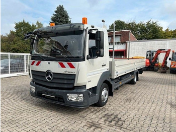 Flatbed van MERCEDES-BENZ