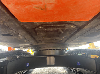 Crawler excavator Hitachi ZX200: picture 4