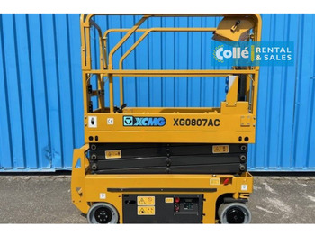Scissor lift XCMG