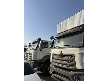 Tractor unit SINOTRUCK HOWO: picture 2