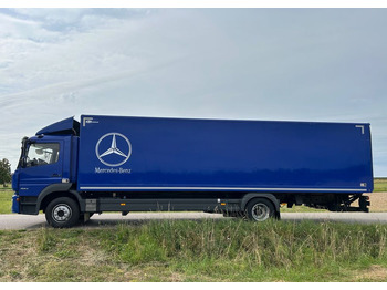Box truck Mercedes-Benz Atego 1524 Z Niemiec 8.65m TOP 2018 Przód i tył na poduszkach 15t DMC / TOP STAN: picture 4 Box truck Mercedes-Benz Atego 1524 Z Niemiec 8.65m TOP 2018 Przód i tył na poduszkach 15t DMC / TOP STAN: picture 4