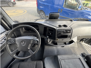 Cab and interior Mercedes Atego Axor: picture 2 Cab and interior Mercedes Atego Axor: picture 2