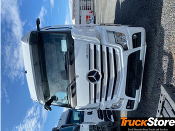 Tractor unit MERCEDES-BENZ Actros 1845