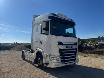 Tractor unit DAF XG 530