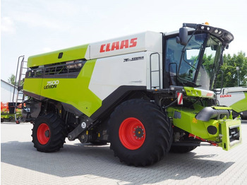 Combine harvester Claas Lexion 7500 + V930: picture 4