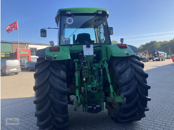 Farm tractor John Deere 7810: picture 3