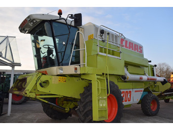 Combine harvester CLAAS Dominator