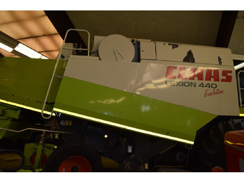 Combine harvester CLAAS Lexion 440 Evolution: picture 4