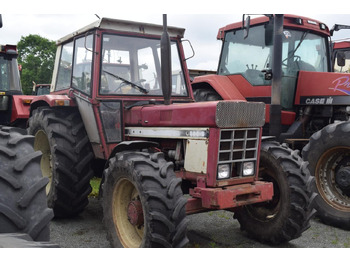 Farm tractor CASE IH
