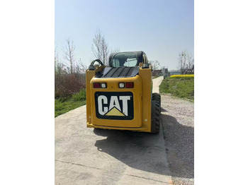 Skid steer loader CATERPILLAR 246C: picture 4 Skid steer loader CATERPILLAR 246C: picture 4