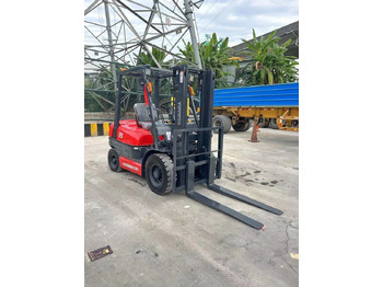 Diesel forklift Toyota FD25: picture 2 Diesel forklift Toyota FD25: picture 2