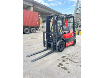 Diesel forklift Toyota FD25: picture 5 Diesel forklift Toyota FD25: picture 5