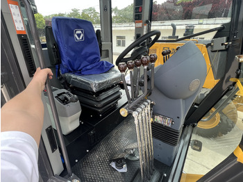 Grader XCMG GR215: picture 5