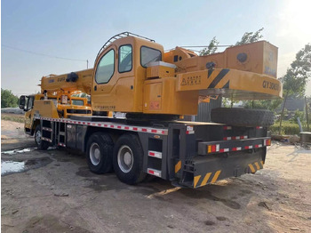 Mobile crane XCMG QY30K: picture 3 Mobile crane XCMG QY30K: picture 3