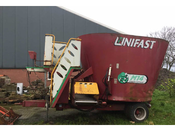 Forage mixer wagon