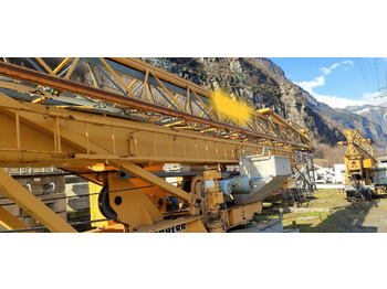 Self-erecting tower crane LIEBHERR