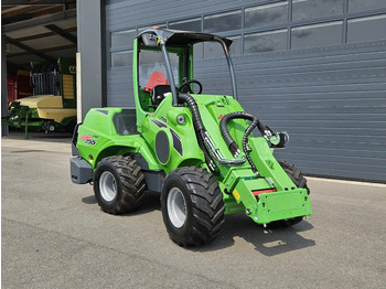 Compact track loader AVANT