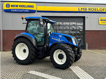 Farm tractor NEW HOLLAND T5