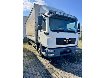 Curtainsider truck MAN