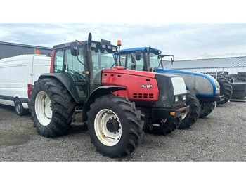 Farm tractor VALTRA 8450