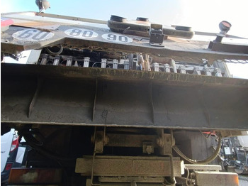 Asphalt distributor Renault: picture 4