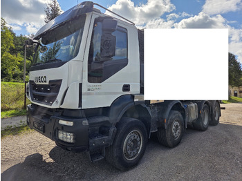 Cab chassis truck IVECO