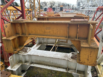 Tower crane LIEBHERR