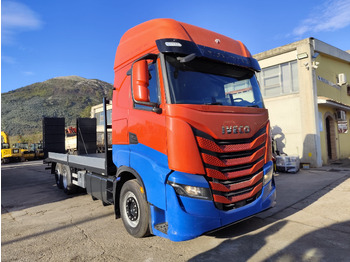 Dropside/ Flatbed truck IVECO S-WAY