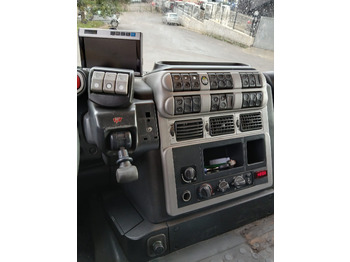 Cab chassis truck IVECO STRALIS AD 260S31: picture 3