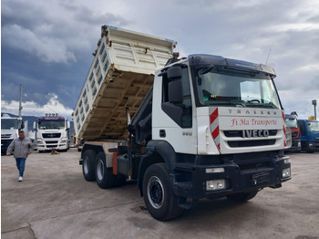Crane truck IVECO Trakker