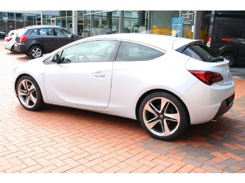 Hatchback Opel Astra J GTC Innovation: picture 2