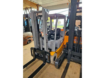 Electric forklift JUNGHEINRICH EFG