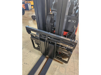 Electric forklift LINDE E30: picture 4