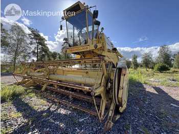 Combine harvester NEW HOLLAND