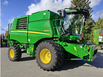 Combine harvester JOHN DEERE W650