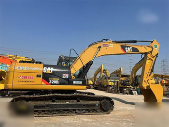 Crawler excavator CATERPILLAR 320DL: picture 3