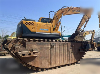 Crawler excavator HYUNDAI