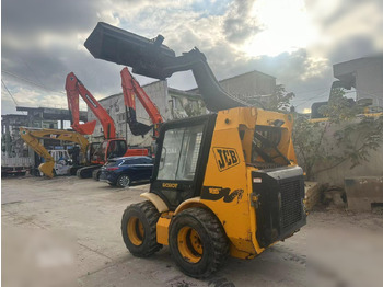Skid steer loader JCB 185: picture 4