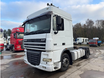 Tractor unit DAF XF 105 460