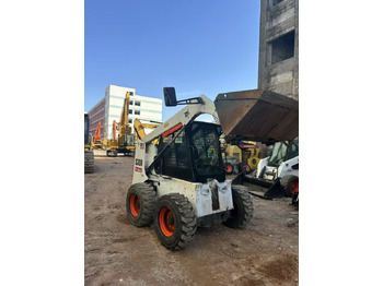 Skid steer loader BOBCAT s300: picture 4
