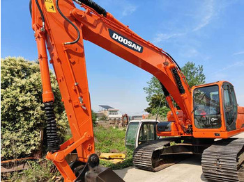Excavator Used Doosan 225LC Excavator | Low Hours | Heavy-Duty Performance | Global Shipping [ Copy ] [ Copy ] [ Copy ]: picture 4