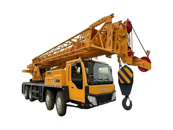 Mobile crane XCMG