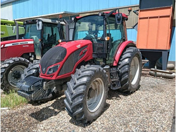 Farm tractor Valtra A 114: picture 3