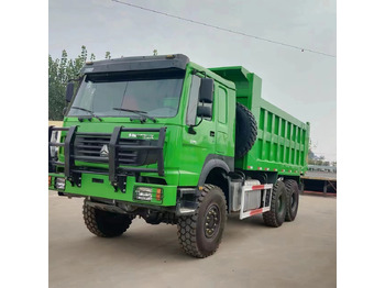 Tipper for transportation of containers HOWO 6*6  dump truck: picture 3