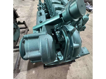 Engine for Cab chassis truck HOWO D10.38-40: picture 4