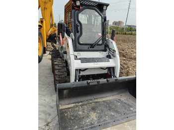 Skid steer loader BOBCAT S18