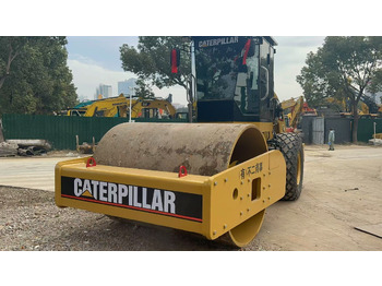 Road roller CATERPILLAR